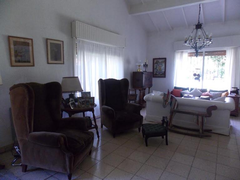 EXCELENTE CASA QUINTA EN BARRIO LINK - ERRATCHU DE EZEIZA