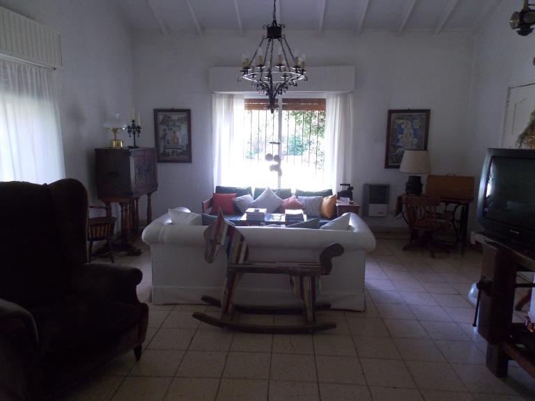 EXCELENTE CASA QUINTA EN BARRIO LINK - ERRATCHU DE EZEIZA