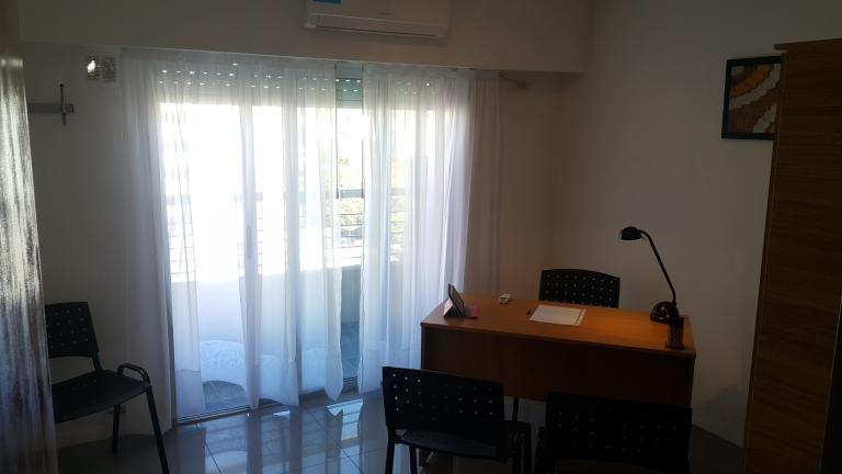Oficinas y consultorios moron centro a estrenar !!