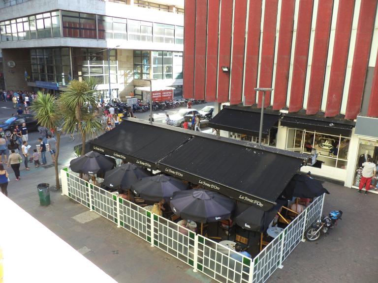 DPTO 3 AMB CON BALCON ZONA CENTRO