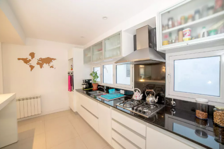 EXCLUSIVO SEMIPISO 3 AMB CON C/ COCHERA Y VISTA AL MAR