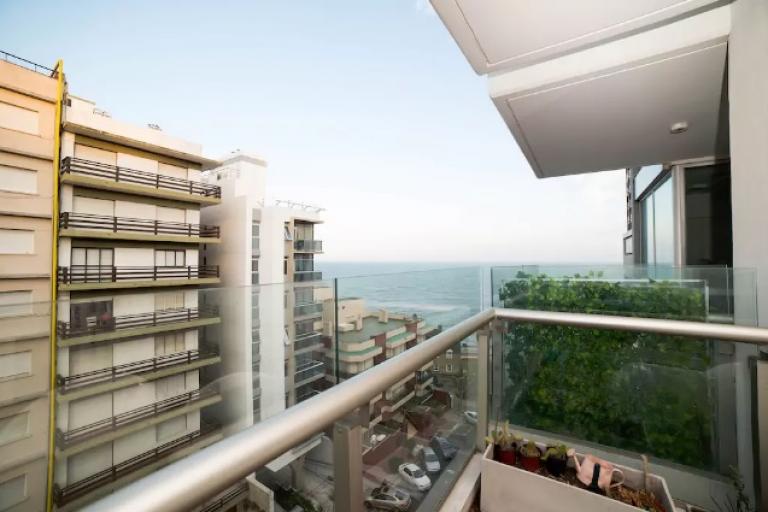 EXCLUSIVO SEMIPISO 3 AMB CON C/ COCHERA Y VISTA AL MAR