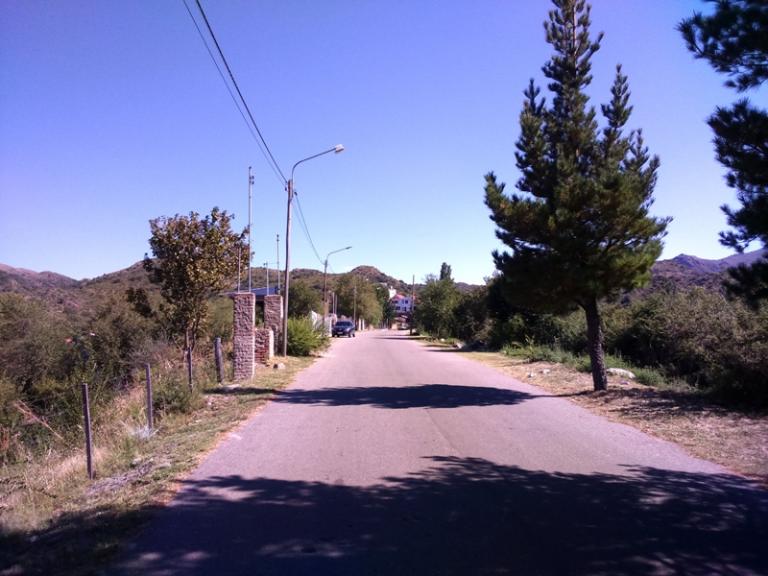 Terreno, altos de Potrero de los Funes con salida a río