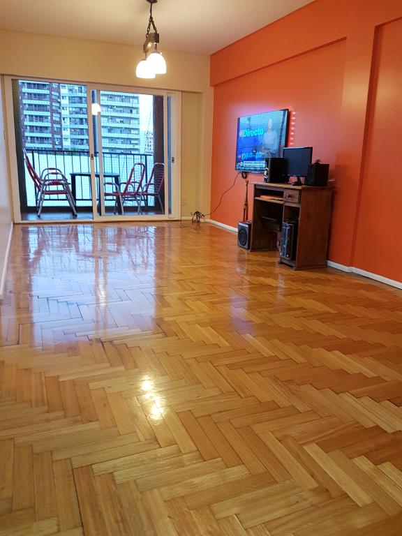 VENTA DPTO FLORES 3 AMB SUBTE RECICLADO BAJA EXPEN BALCON
