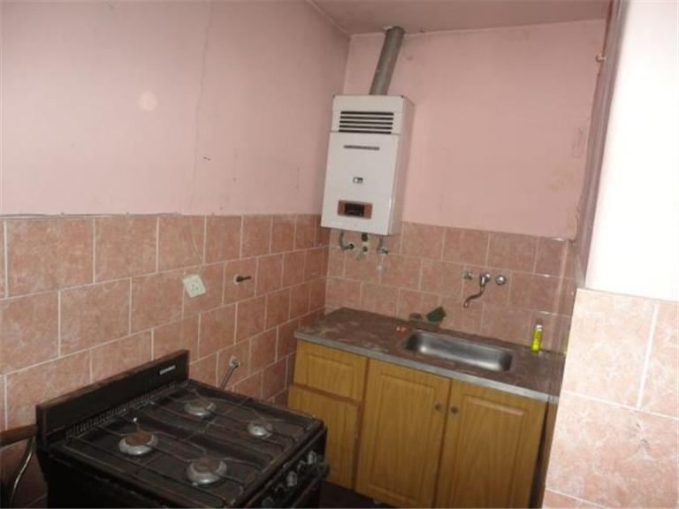 LOCAL CON DOS VIVIENDAS EN BLOCK - MAZA Y RIVADAVIA- LOTE PR