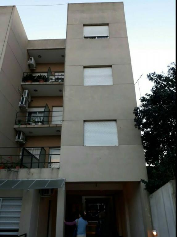 Excelente Departamento centrico venta