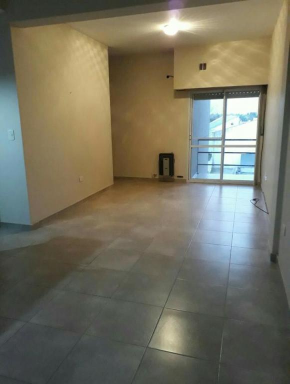 Excelente Departamento centrico venta