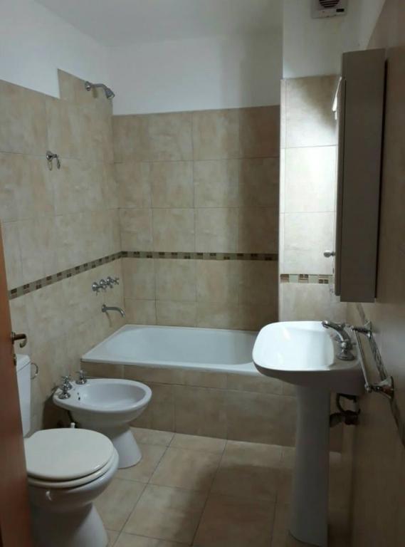 Excelente Departamento centrico venta