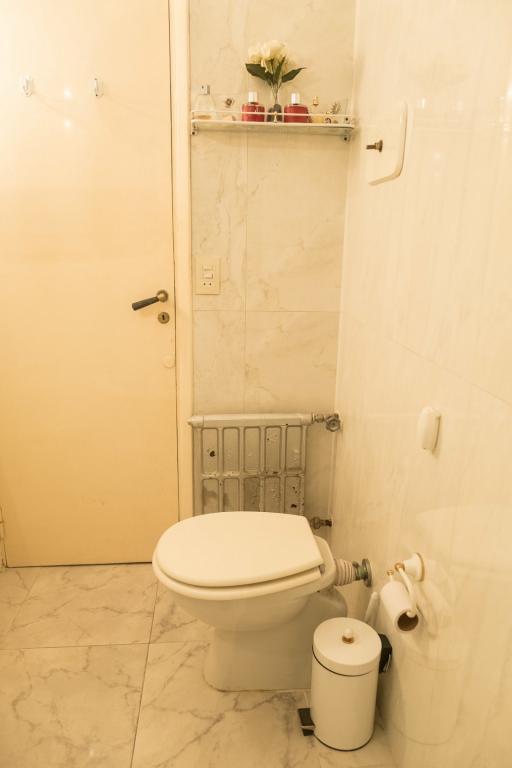 VENTA AYACUCHO 1800 RECOLETA SEMIPISO 4 AMB C/ DEP y BALCON-