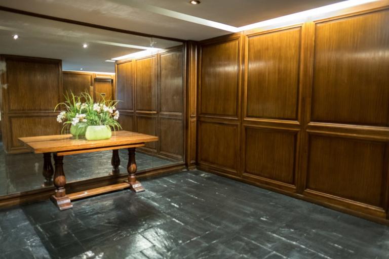 VENTA AYACUCHO 1800 RECOLETA SEMIPISO 4 AMB C/ DEP y BALCON-