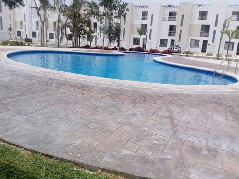 CASA EN RENTA BALI 3 NIVELES