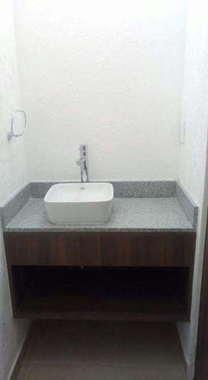 CASA EN RENTA BALI 3 NIVELES