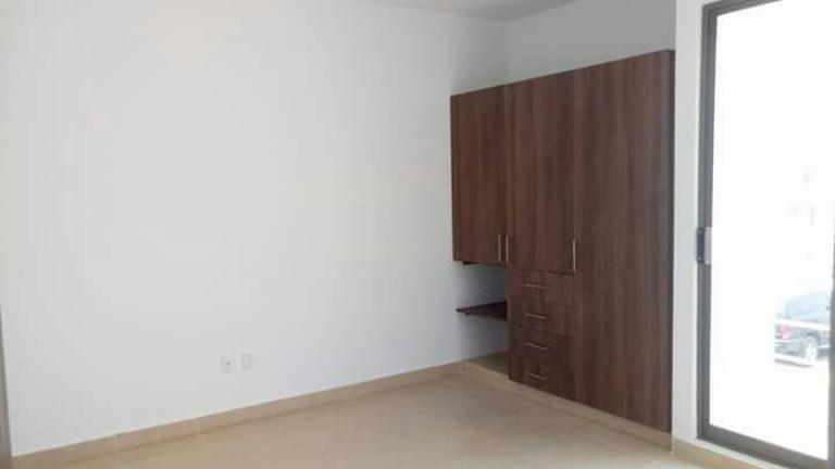 CASA EN RENTA BALI 3 NIVELES