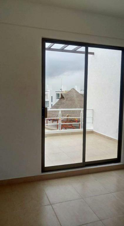 CASA EN RENTA BALI 3 NIVELES