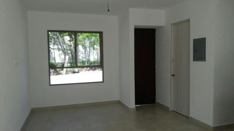 CASA EN RENTA BALI 3 NIVELES