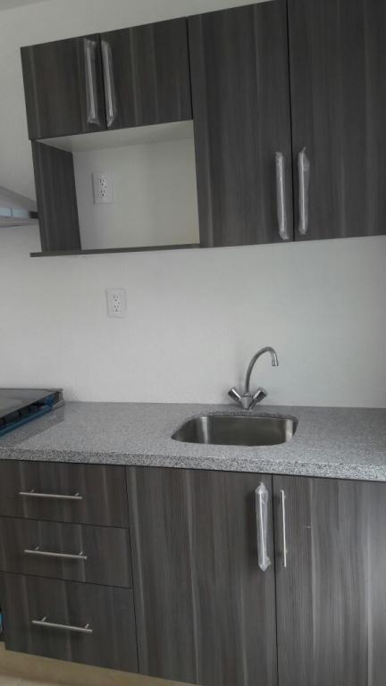 CASA EN RENTA BALI 3 NIVELES
