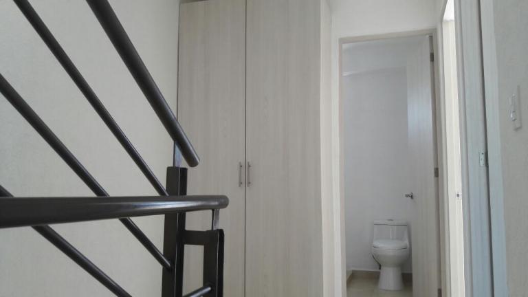 CASA EN RENTA BALI 3 NIVELES