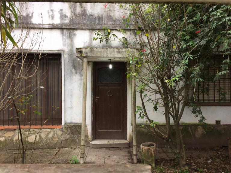 Calle ardohain 160, Glew, Alte. Brown.