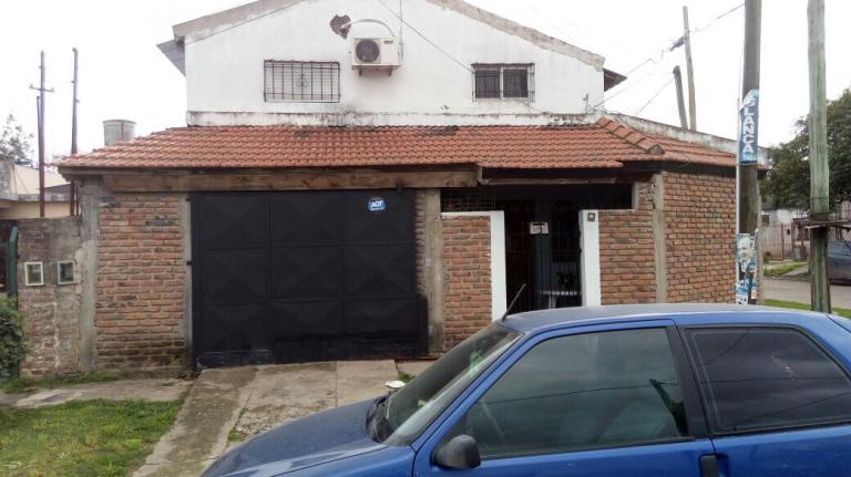 Calle 105, N° 788, entre 112 y 114, Guernica, Pte. Peron