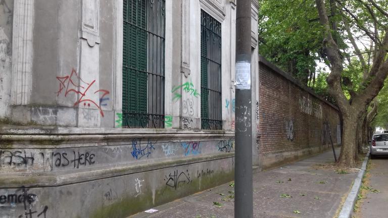 LOTE A DEMOLER