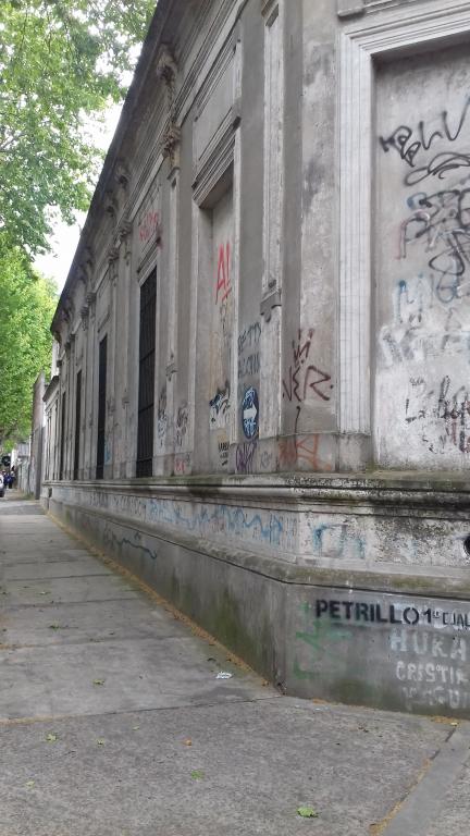 LOTE A DEMOLER