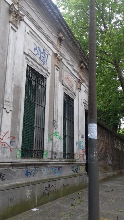 LOTE A DEMOLER