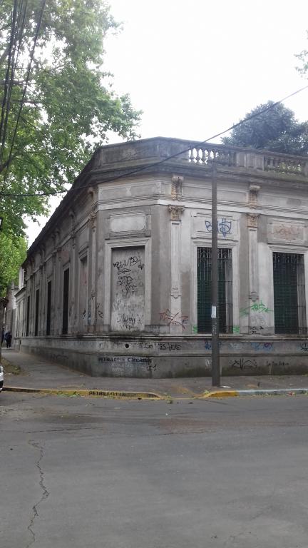 LOTE A DEMOLER