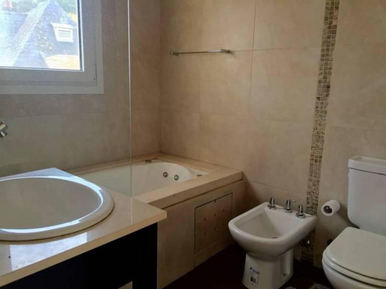 3 amb, 108 m2, U$S 360.000, Av. Libertador 13.600, Martinez