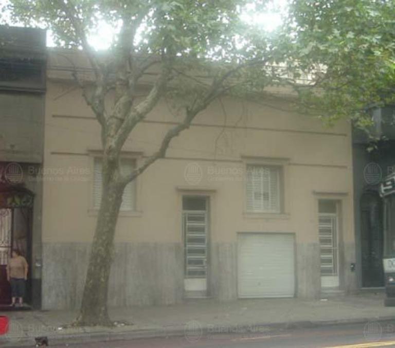 Av Caseros al 2500 -  PARQUE PATRICIOS DISTRITO TECNOLOGICO