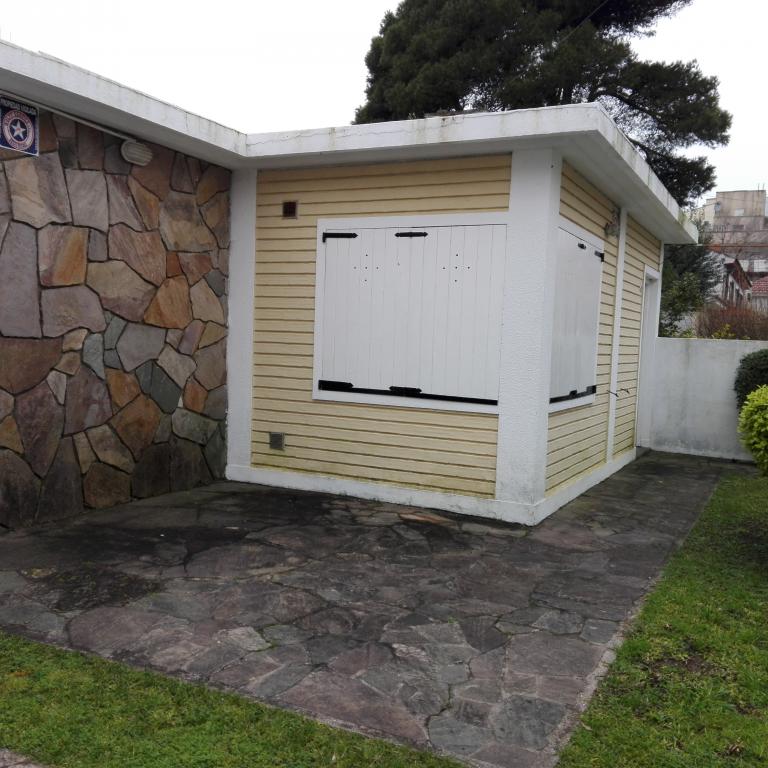 Casa 70 M2 + Depto 31 M2 sobre lote de 540 M2