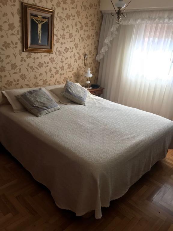 Departamento 4 ambientes con 2 cocheras y  baulera