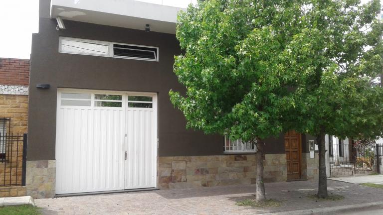 VENTA DE GALPÓN  VILLA LZURIAGA