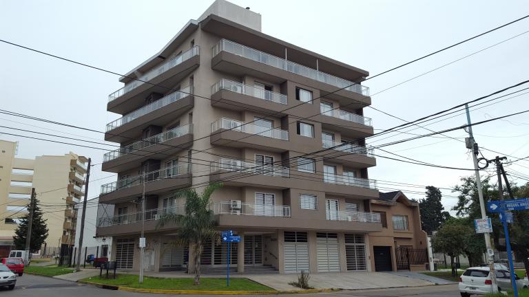 DEPARTAMENTO 2 AMB 100m estacion Bosch
