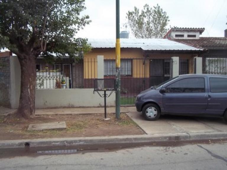 VENTA- ITUZAINGO- IDEAL 2 FAMILIAS-