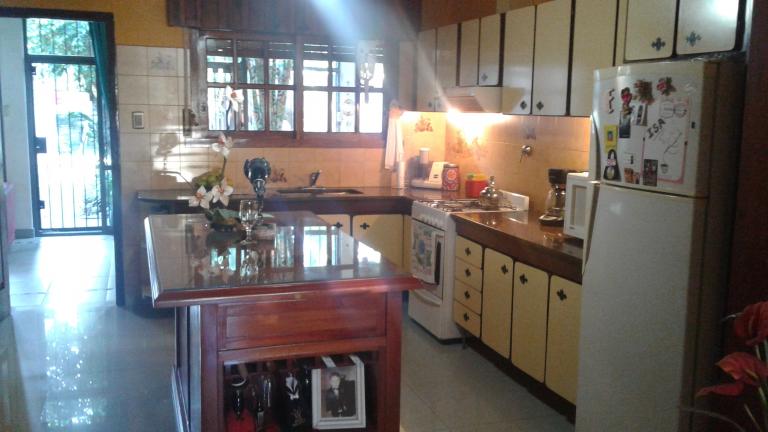 VENTA EXCELENTE CHALET 5 AMBIENTES
