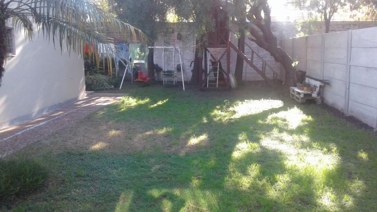 VENTA EXCELENTE CHALET 5 AMBIENTES