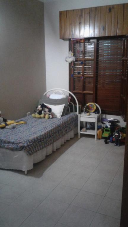 VENTA EXCELENTE CHALET 5 AMBIENTES