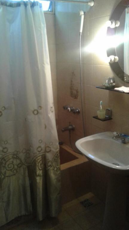 VENTA EXCELENTE CHALET 5 AMBIENTES
