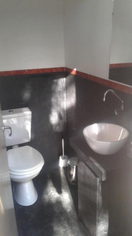 VENTA EXCELENTE CHALET 5 AMBIENTES