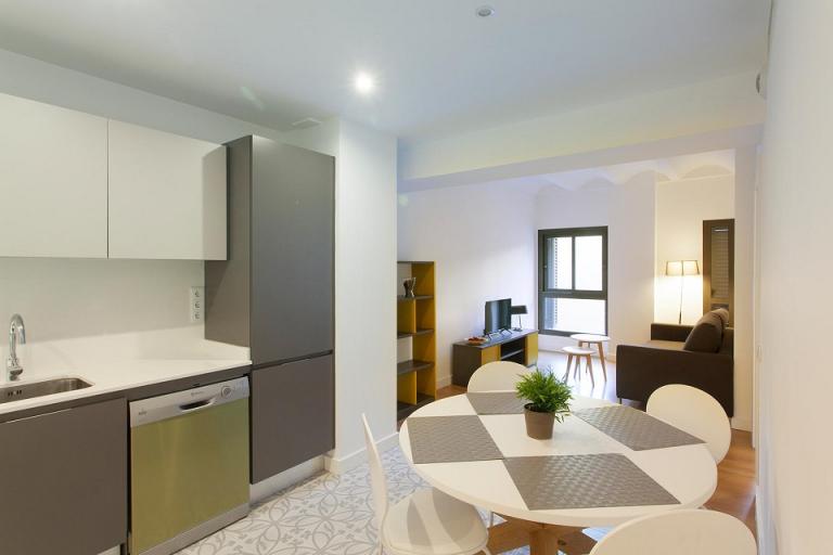 Inmosoluciones Aljarafe Gestiones, Alquiler de Loc. con vivienda en    A Coruña Foto21