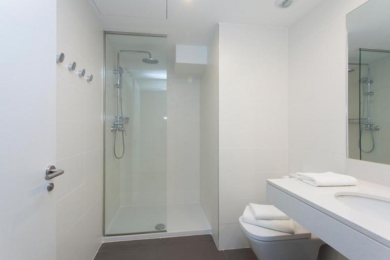 Inmosoluciones Aljarafe Gestiones, Alquiler de Loc. con vivienda en    A Coruña Foto4 