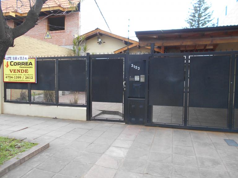 Casa 4 ambientes sobre lote 8.66x55.5