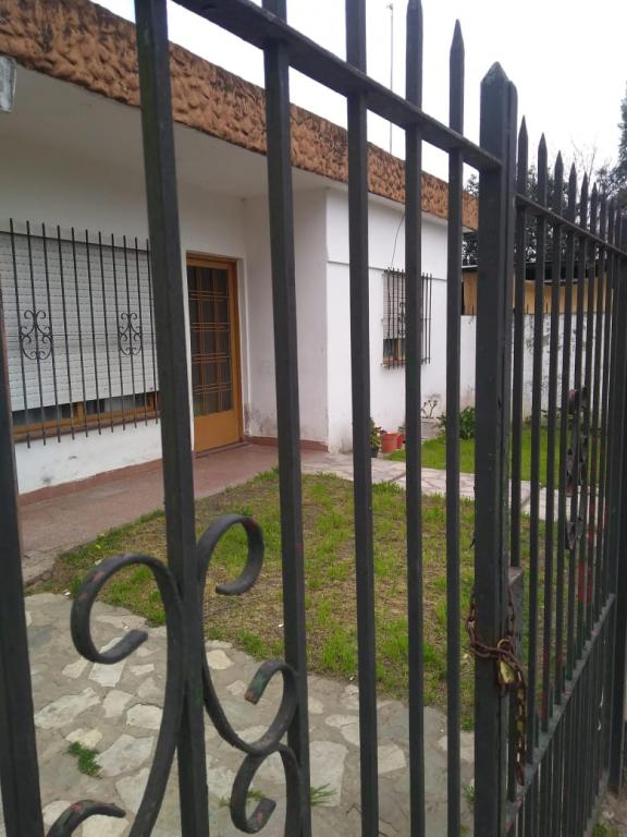 CASA EN MARILO- MORENO