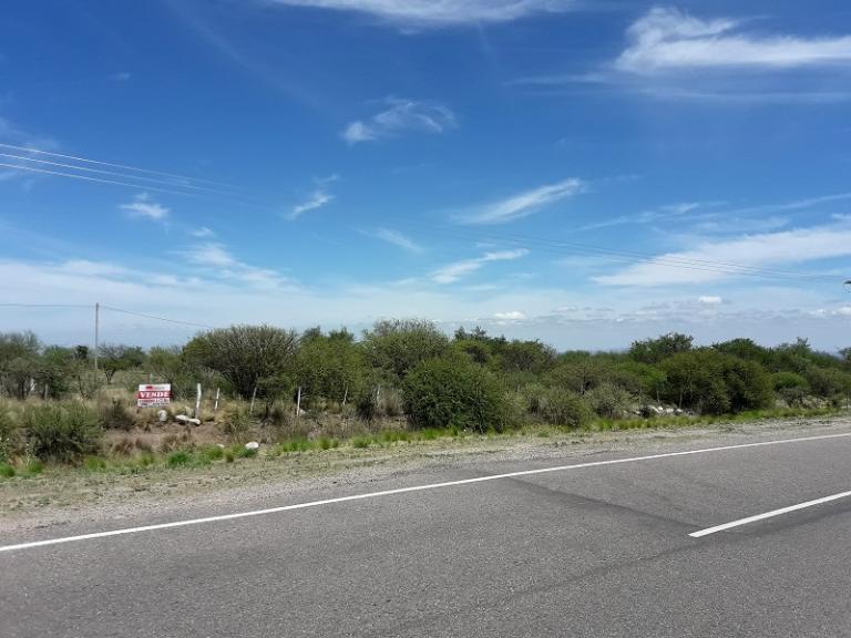 Terreno en San Luis, 1/2 ha, luz y agua, vista a sierras