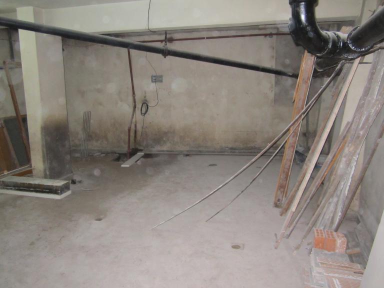 CORDOBA 5100, SE VENDE, EXCELENTE LOCAL CON VIVIENDA Y SAL
