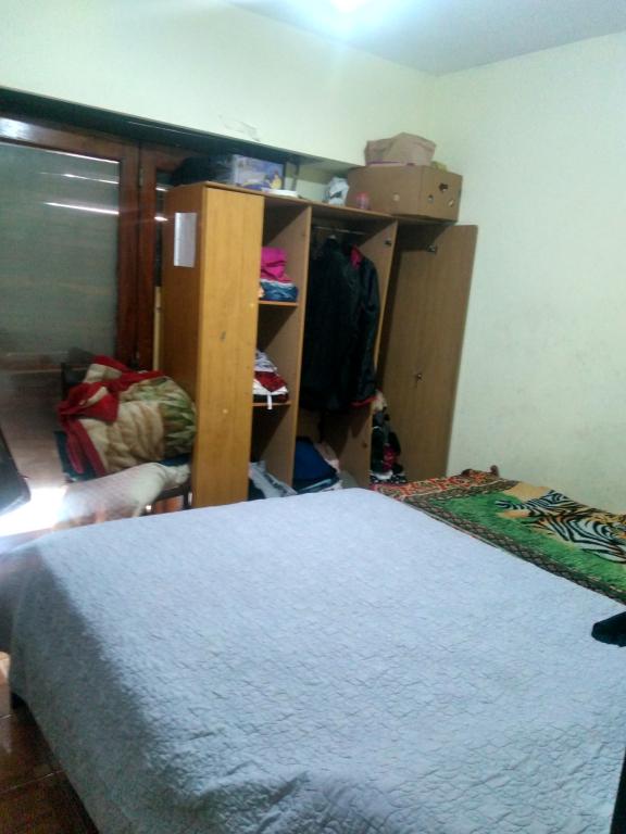Galpòn y vivienda