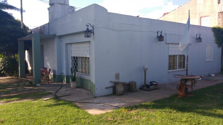 CASA EN LOTE PROPIO MAS TERRENO LINDERO