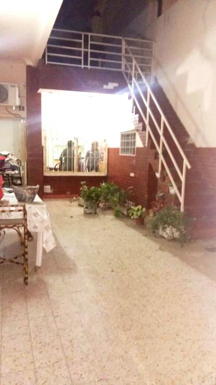 Casa antigua lote propio 8,66 x19 para reciclar