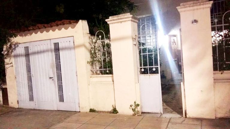 Casa antigua lote propio 8,66 x19 para reciclar