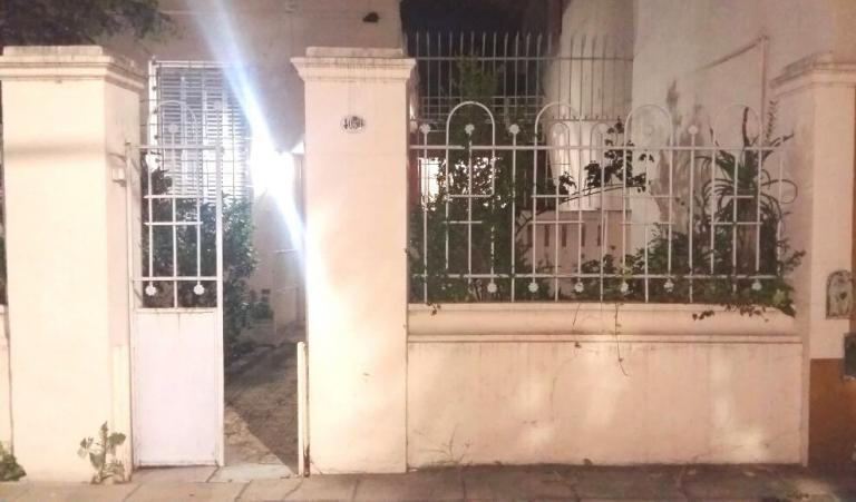 Casa antigua lote propio 8,66 x19 para reciclar